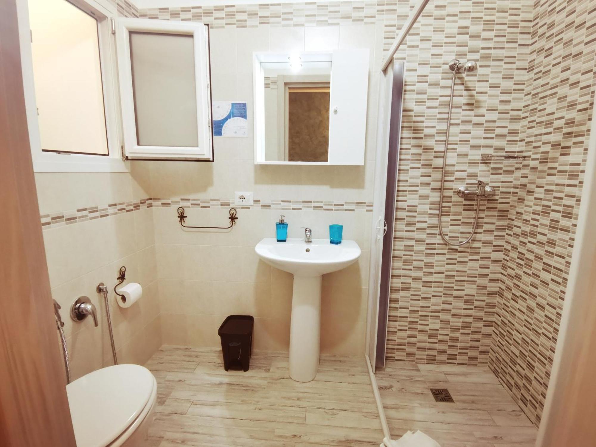Via Alessandria Hotel Racale Quarto foto