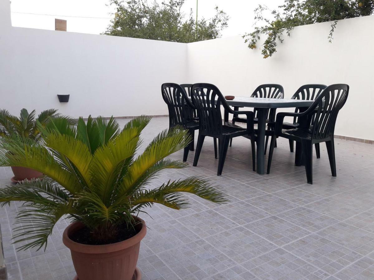 Via Alessandria Hotel Racale Exterior foto